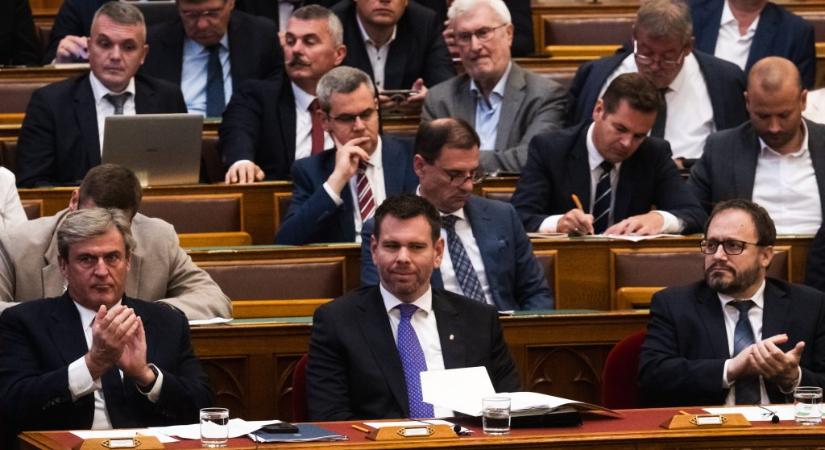Ruff Bálint elnézést kért polgármesterek fenyegetése miatt