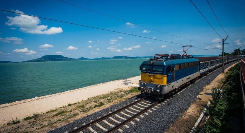 Napokig vágányzár jön a Balatonnál, mutatjuk, hol lehet pótlóbuszra szállni