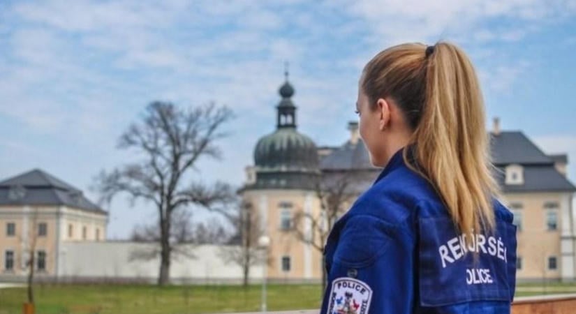 Súlyos bűnt követett el ez a nő, keresik a borsodi rendőrök! Fotón az arc, amit ha meglátsz, azonnal jelentsd