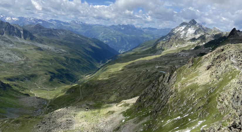 14 éves lány zuhant a halálba