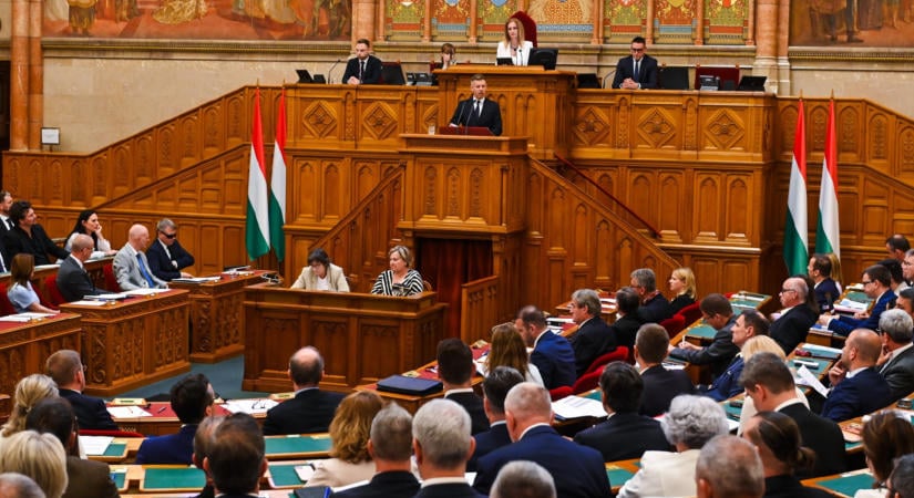 Már hétfőn délelőtt döntenek Seszták, Hankó és Magyar mentelmi jogáról