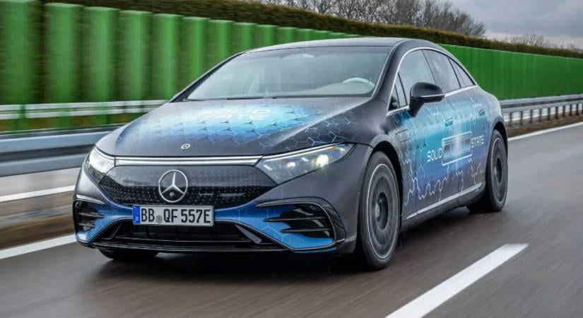 Bőven 1000 km feletti hatótávú Mercedes villanyautók jöhetnek