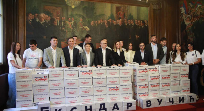 A haladók pártként, nem pedig koalícióként adták át a listájukat