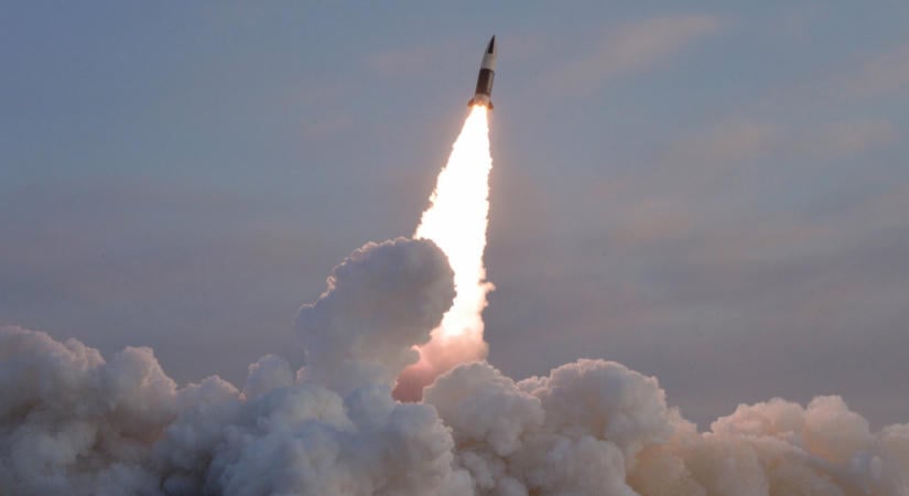 Kiakadtak Amerika szövetségesei: egymás után lőtte ki a rakétákat a sötét atomhatalom, veszélyben az egész világ békéje?