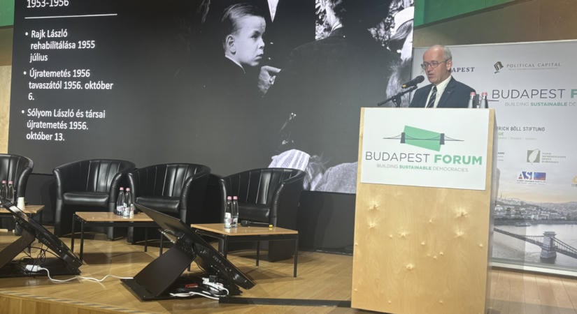 Ungváry Krisztián: „Nemcsak a szabadságról, hanem egy zsarnok bukásáról is szólt 1956"