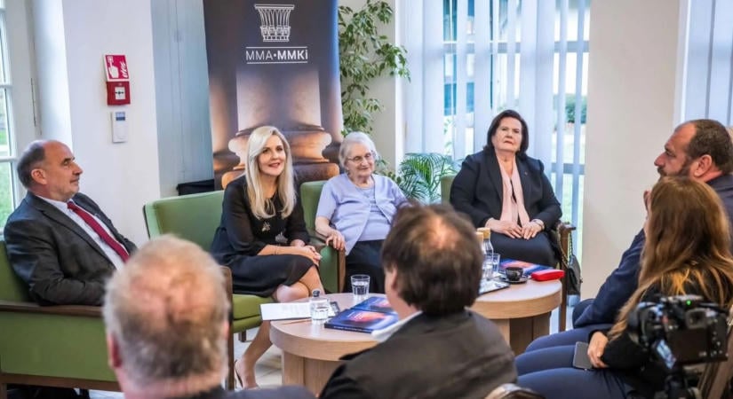 Liszt Ferenc művészetéről eddig sosem hallott titkok derültek ki: Várnagy Andrea könyvbemutatóján jártunk