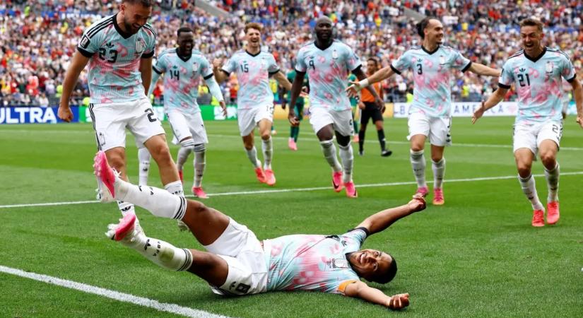 Összeomlás összeomlást követett Belgium és Szenegál meccsén, egy 125. perces 11-es döntött végül