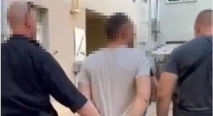 Három elfogatóparancs is érvényben volt egy férfi ellen, elkapták a vasi rendőrök