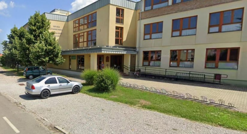 FRISS: Kőkemény döntést hozott a vezetés, már nem az iskola tanulója a bántalmazó