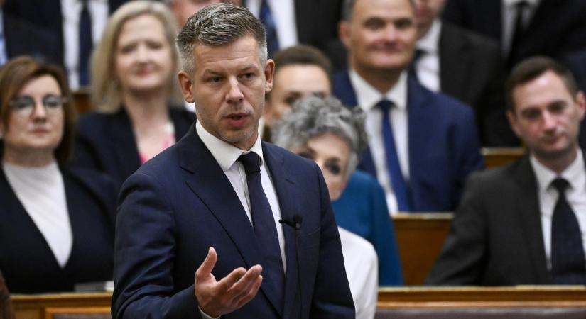 Hamarosan élőben szólal meg Magyar Péter