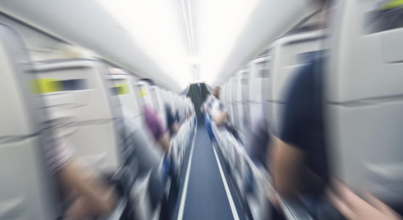 Flydubai-járat: egy vízvezeték-szerelő és egy fogorvos is kellett, hogy ne legyen katasztrófa
