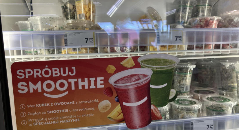 Új, önkiszolgáló smoothie-koncepcióval kísérletezik a Żabka