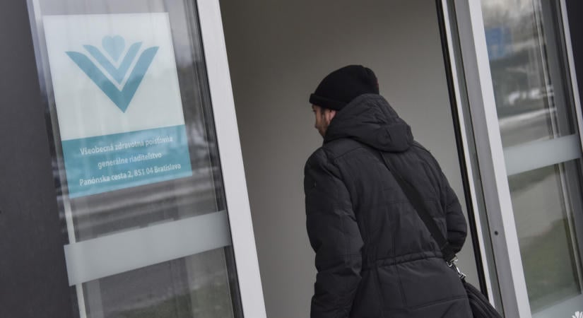 Több száz eurós bírság is lehet a vége, ha nem figyel – erre ügyeljen a biztosítóváltáskor