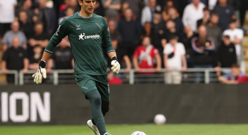 Az újoncnál találhatta meg Alisson utódját a Liverpool!