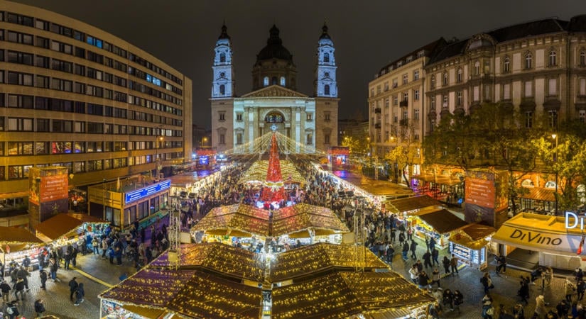 November 13-án nyit az Advent Bazilika, amit Európa legszebb karácsonyi vásárának választottak