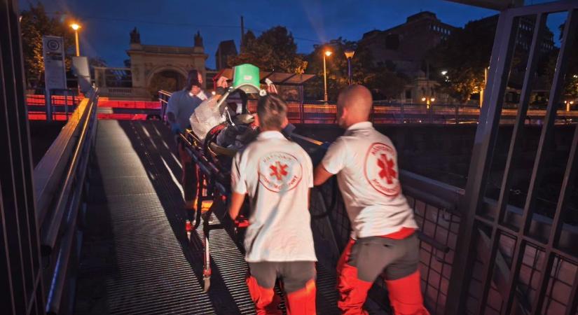 Életjelek nélkül: csodával határos módon menekült meg az a nő, aki hajnalban a Dunába esett, és elmerült
