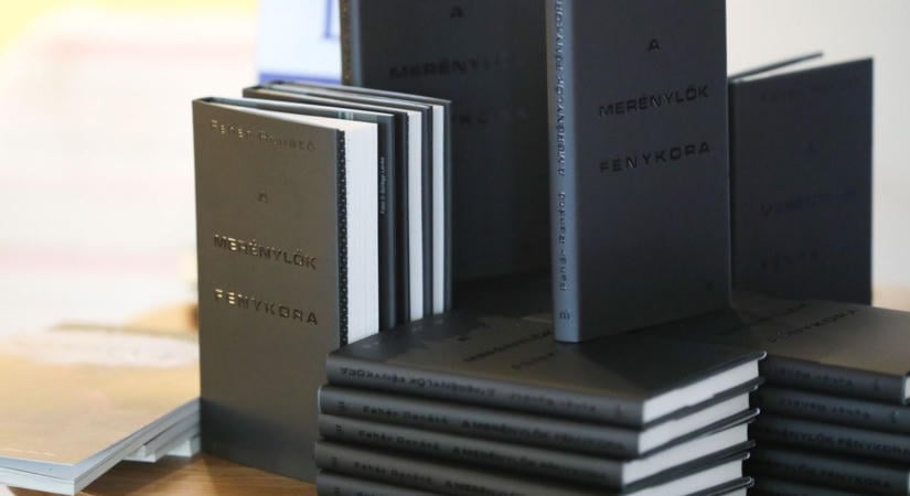 Napfogyatkozáskor született: David K. egyetlen éjszakája az ezeregyből