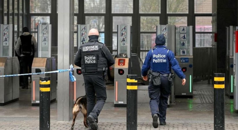 Bandaháborúk pusztítják Brüsszelt, egy rendőrőrsre is rátámadtak