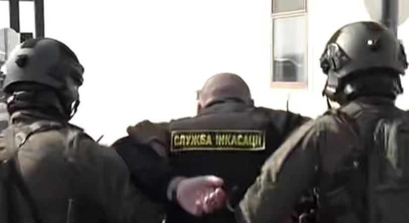Aranykonvojos érintettség miatt hátrált ki a Tisza Szathmáry Zoltán mögül