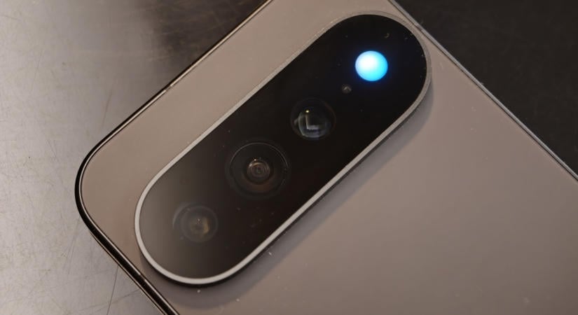 Végre az üzeneteknél is felvillan a Pixel 11 Pro HiLight LED-je