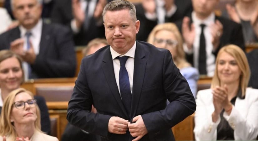 Nyilvánosan beismerte Pósfai Gábor: tényleg elvette a közszolgálati dolgozók egymillió forintos hiteltámogatását a Tisza-kormány – ezzel magyarázta a döntést