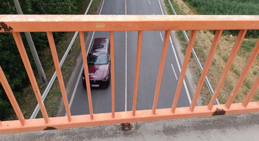 Felakasztotta magát a szekszárdi felüljáróra