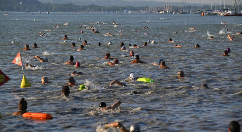 Balaton-átúszás: Nagy Nándor és Békési Eszter volt a leggyorsabb