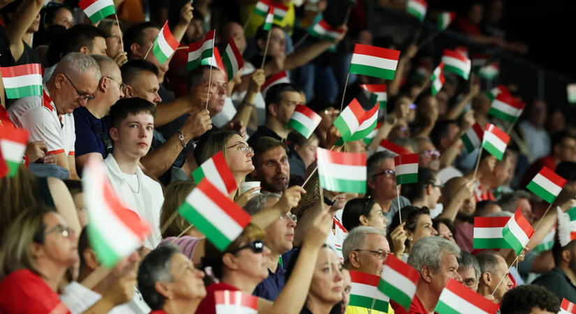 Zászlóerdő Miskolcon – így nyertünk az észtek ellen a kosárlabda vb-selejtezőn