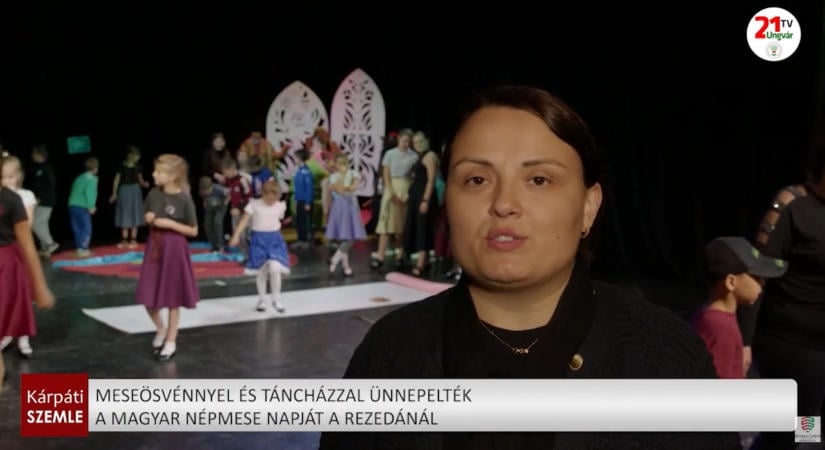 Meseösvénnyel és táncházzal ünnepelték a magyar népmese napját a Rezedánál – (videó)