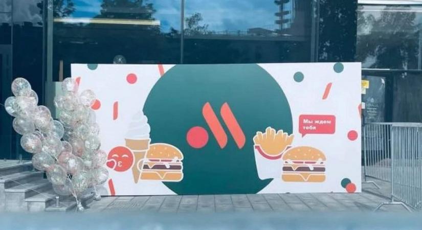 Bukás az orosz McDonald's! Finom és pont – csak éppen a kutyának sem kell