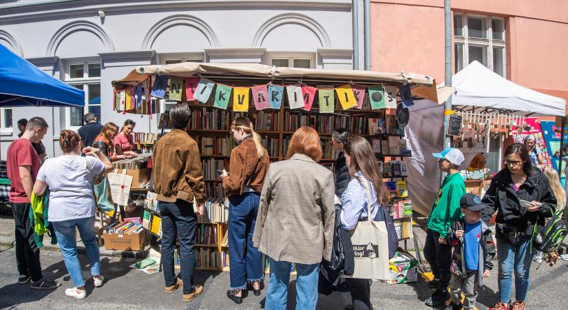 Gázpalack robbant a piacon, négyen égési sérüléseket szenvedtek