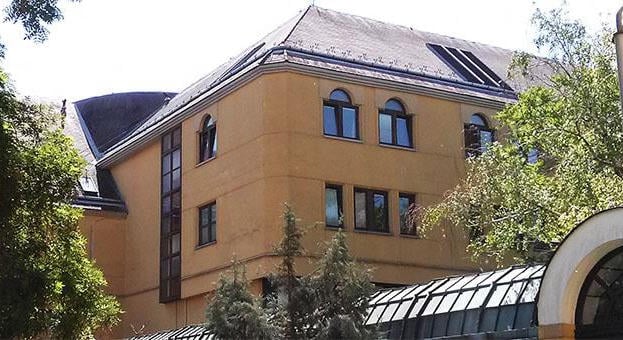 Ezért razziázott a rendőrség az Országos Onkológiai Intézetben