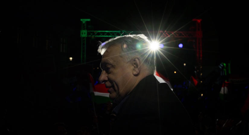 A bukott bácsika beszélt valamit Tusványoson: komolytalan előadást produkált Orbán