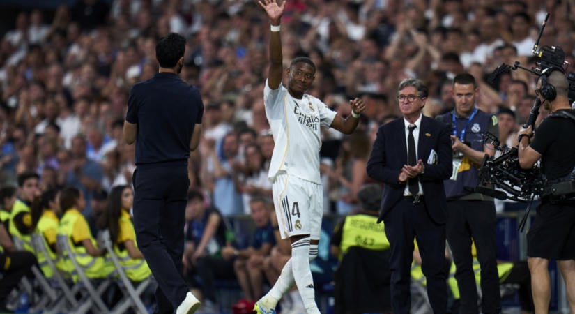David Alaba visszatérhet a Bundesligába, a szezont pocsékul kezdő Hamburgnál számítanának rá!