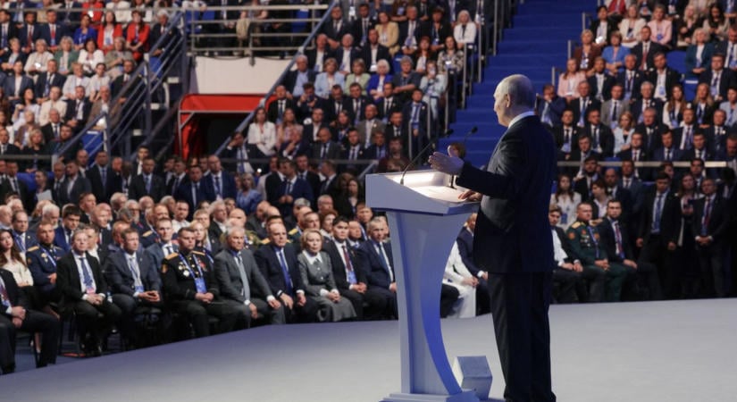 Exit Poll: Putyin pártja vezet az orosz parlamenti választásokon