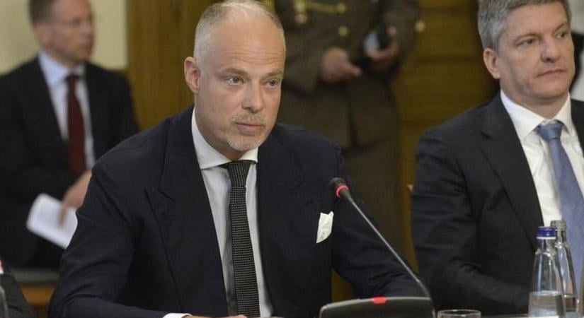 Itt a válasz a honvédelmi miniszter feljelentésére