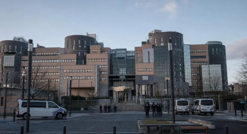 The Guardian: Brüsszelben lezárultak a 45 tonna kokaincsempészettel kapcsolatos kihallgatások