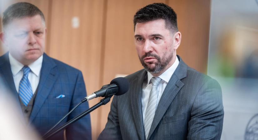 Nem sikerült megnyitni a földművelésügyi miniszter leváltásáról szóló ülést