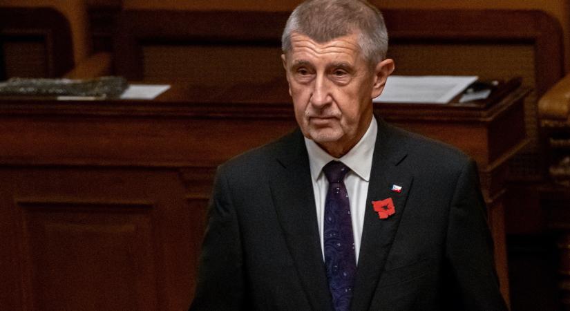 Andrej Babis: Csehország fegyvereket szállít Montenegrónak