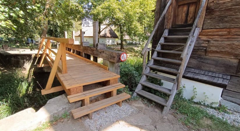 Sétálj át a múltba a skanzen új zsiliphídján! – néhány percre te is göcseji molnárrá válhatsz