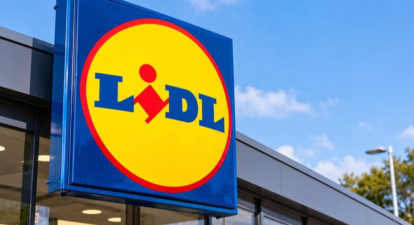 Csütörtöktől sokan lecsapnak erre a Lidl-újdonságra: 3999 Ft-ért jön az összehajtható ruháskosár