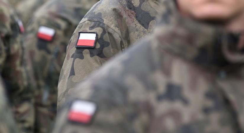 Lengyelország új védelmi egységet vezényelt az orosz és a belarusz határra