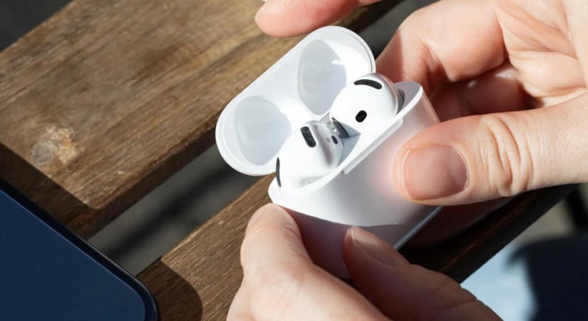 Csak 7000 forint választja el a két AirPods 5-öt, de nem mindegy, melyiket választod
