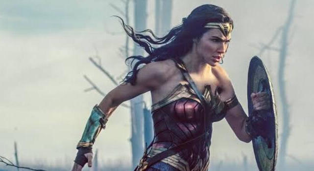 Gal Gadot üzent annak, aki utána ölti magára Wonder Woman páncélját