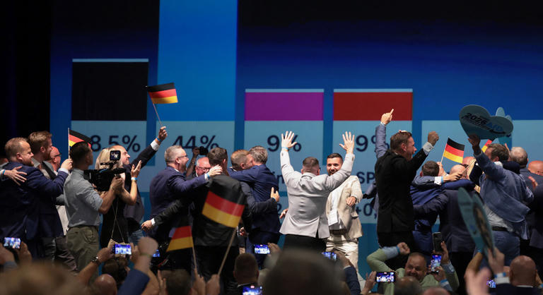 Tovább menetel az AfD, már kilenc százalékponttal előzi a Merz-féle uniópártokat