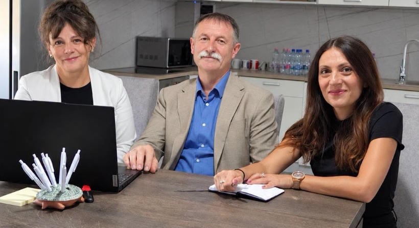 Csák László is megnyitja irodáját Debrecenben