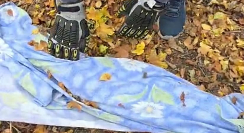 Felkavaró videóval sokkolnak az állatvédők: felakasztott kutyához riasztották őket
