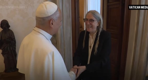 Örökre szóló élmény: Patti Smith találkozott a pápával