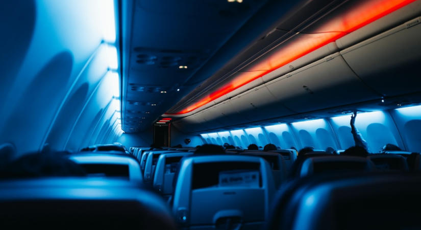 Utasként mihez van jogom a repülőn, és mihez nincs? Egy légiutas-kísérő most elárulja az íratlan szabályokat