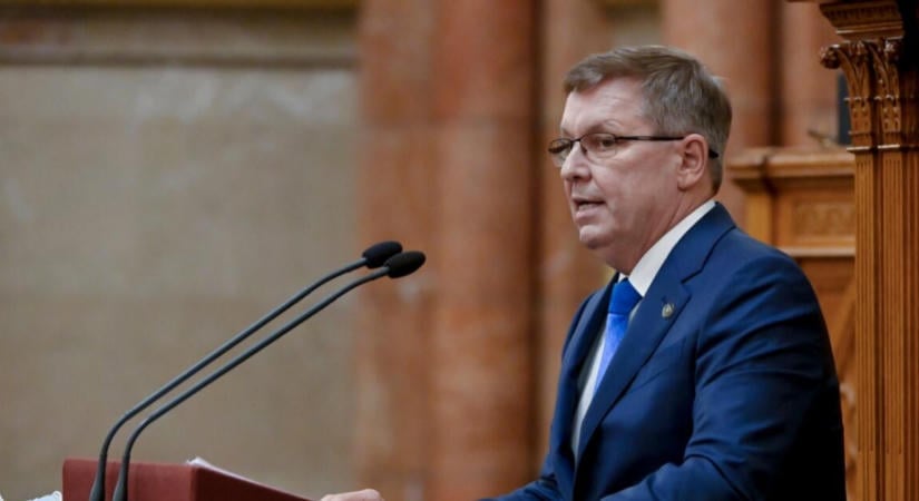 Megzsarolták-e az Erste Bankot a Magyar Nemzeti Bank korábbi vezetői?
